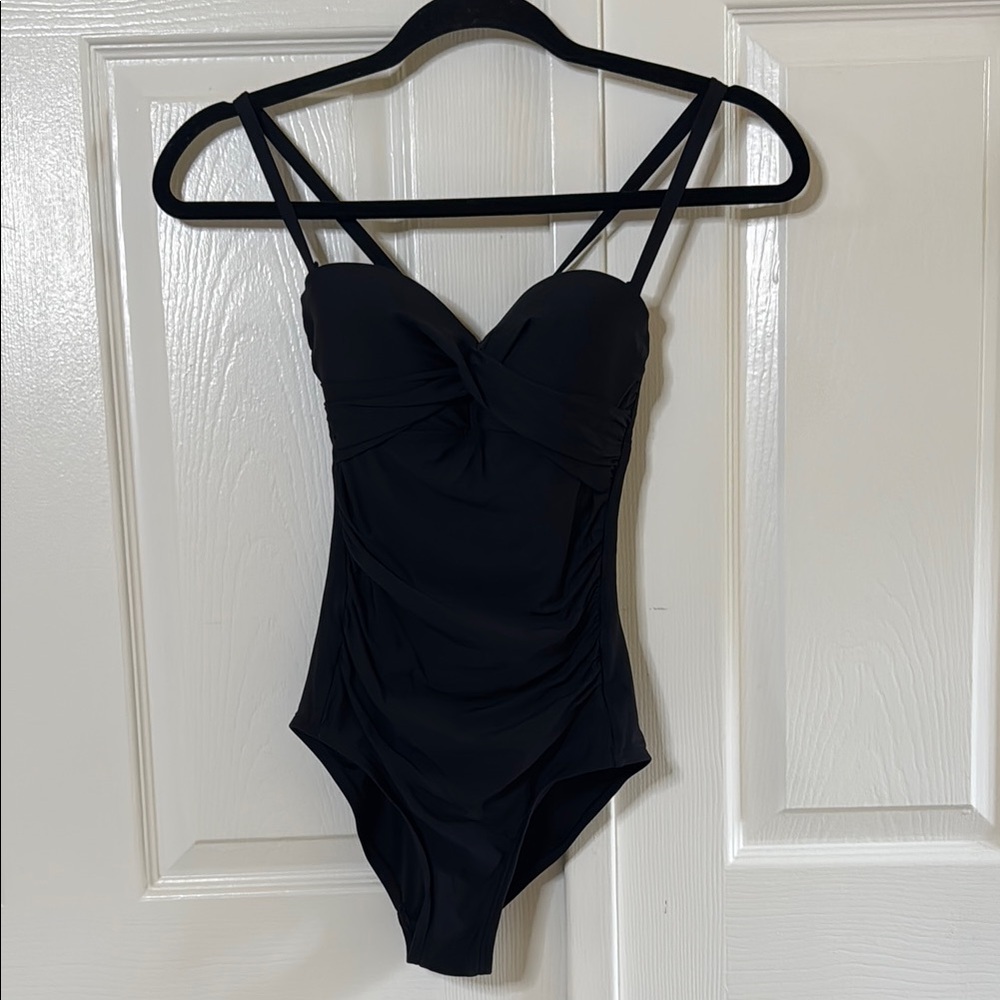NWOT Calvin Klein Black Twist One Piece Strap/Strapless Adjustable Swimsuit
